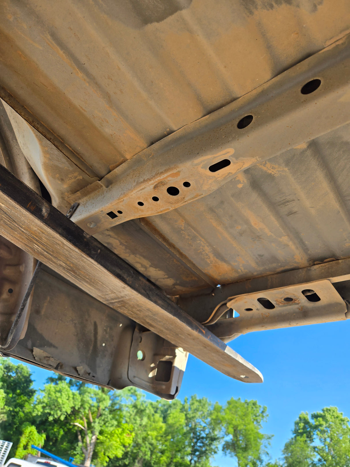 2009-2014 Ford F150 5' 6" Short Truck Bed - White & Tan