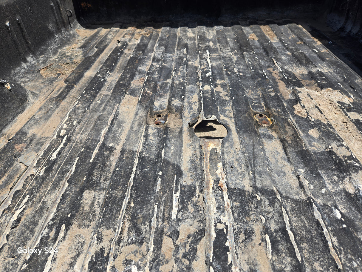 2007-2013 Chevrolet Silverado 1500 2500 3500 HD 8' Long Truck Bed