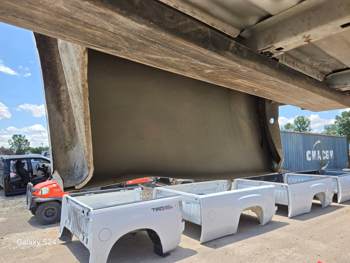 2007-2013 Chevrolet Silverado 1500 2500 3500 HD 8' Long Truck Bed