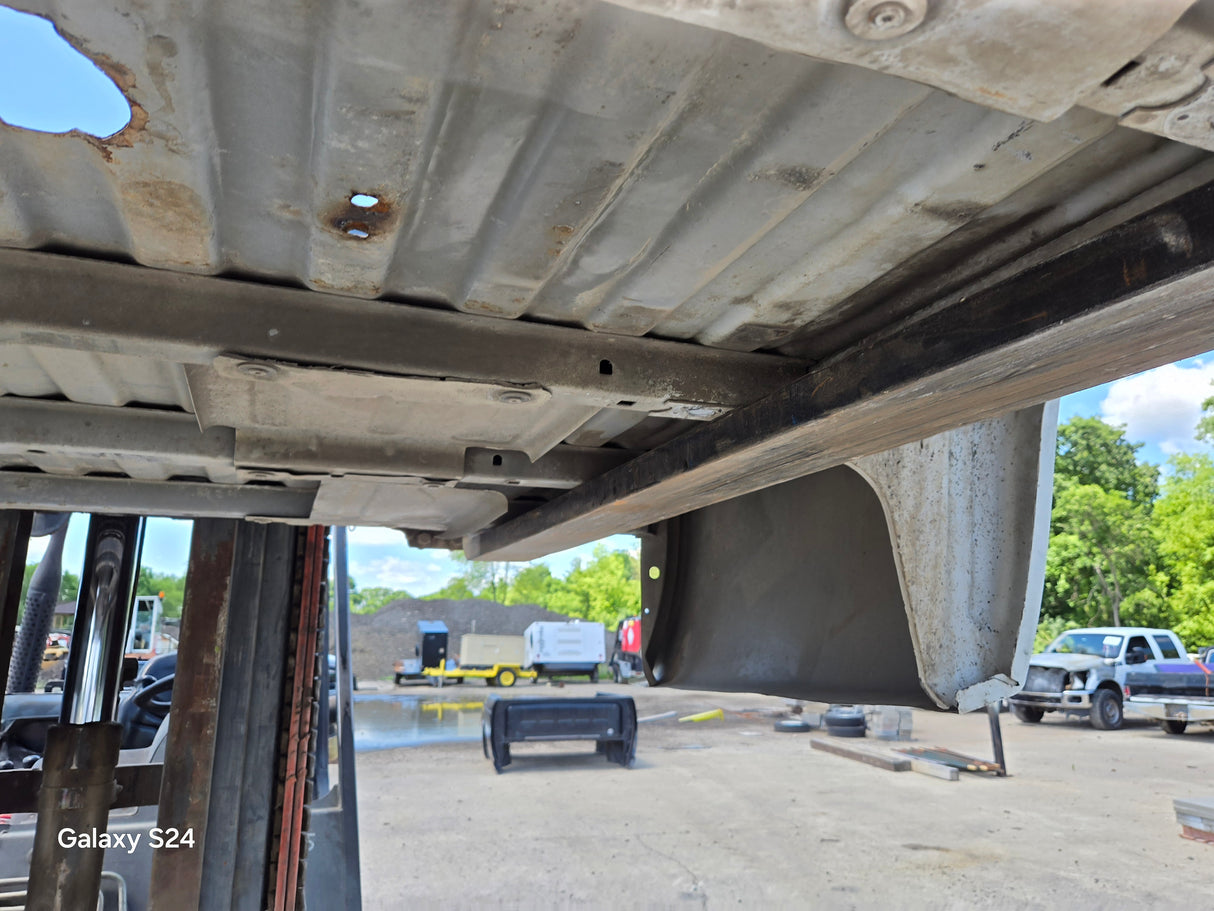 2007-2013 Chevrolet Silverado 1500 2500 3500 HD 8' Long Truck Bed