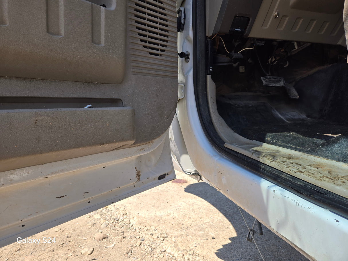 2008-2010 Ford Super Duty F250 F350 F450 F550 Extended Cab