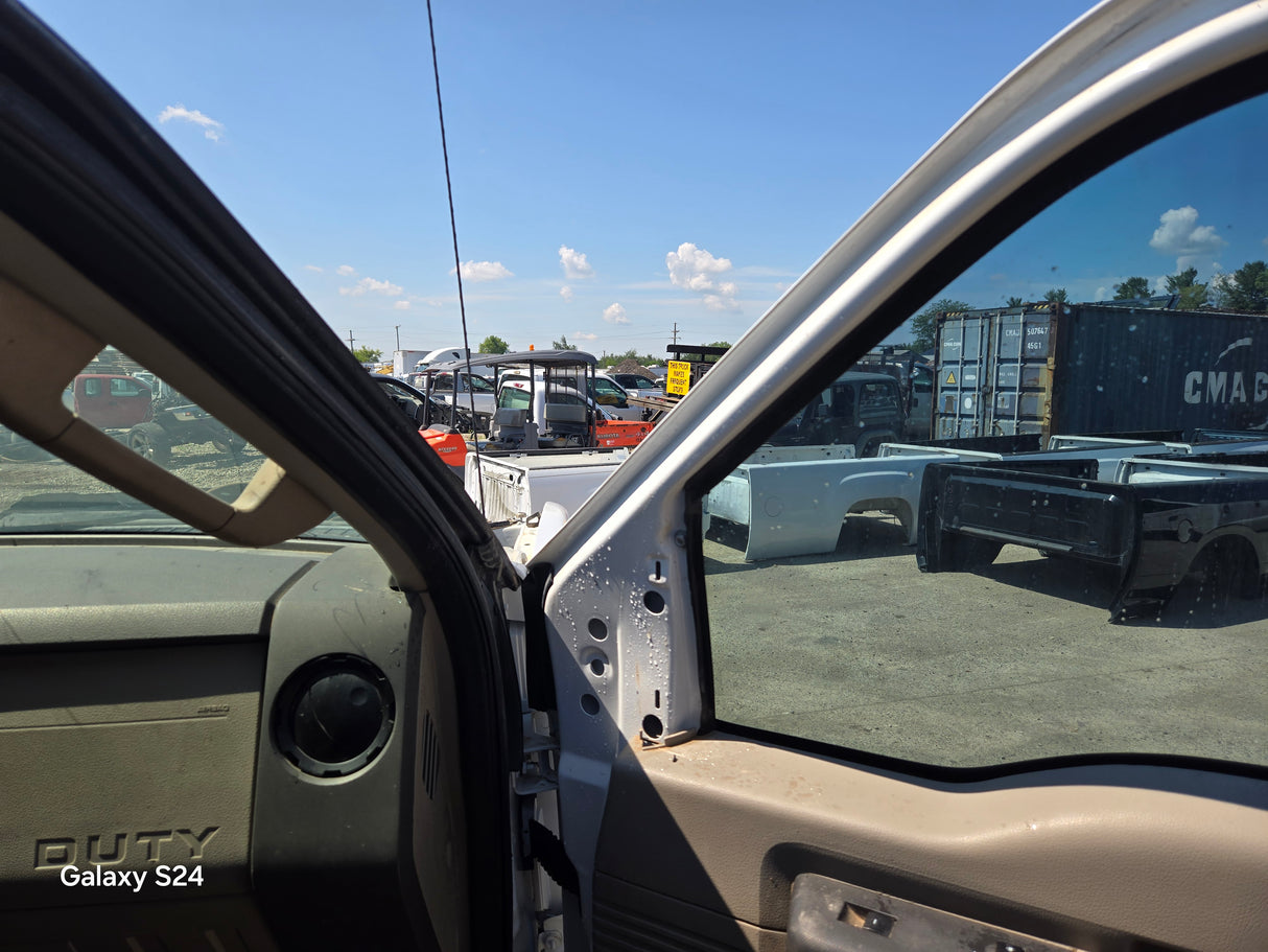 2008-2010 Ford Super Duty F250 F350 F450 F550 Extended Cab