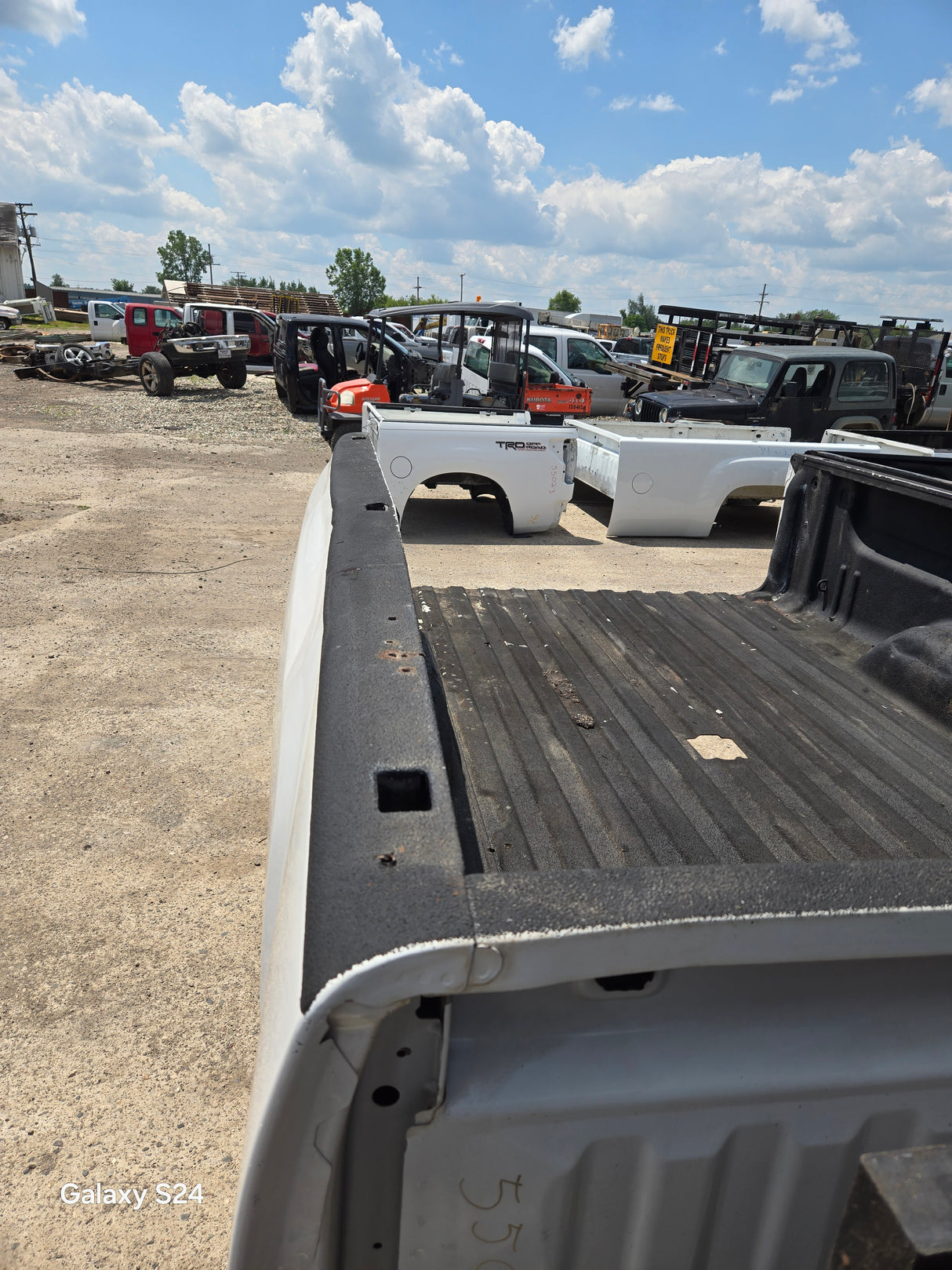 2007-2013 Chevrolet Silverado 1500 2500 3500 HD 8' Long Truck Bed