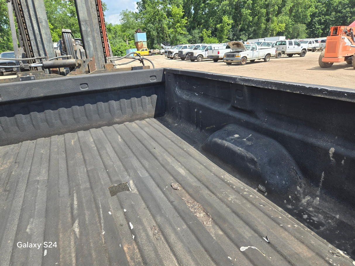 2007-2013 Chevrolet Silverado 1500 2500 3500 HD 8' Long Truck Bed
