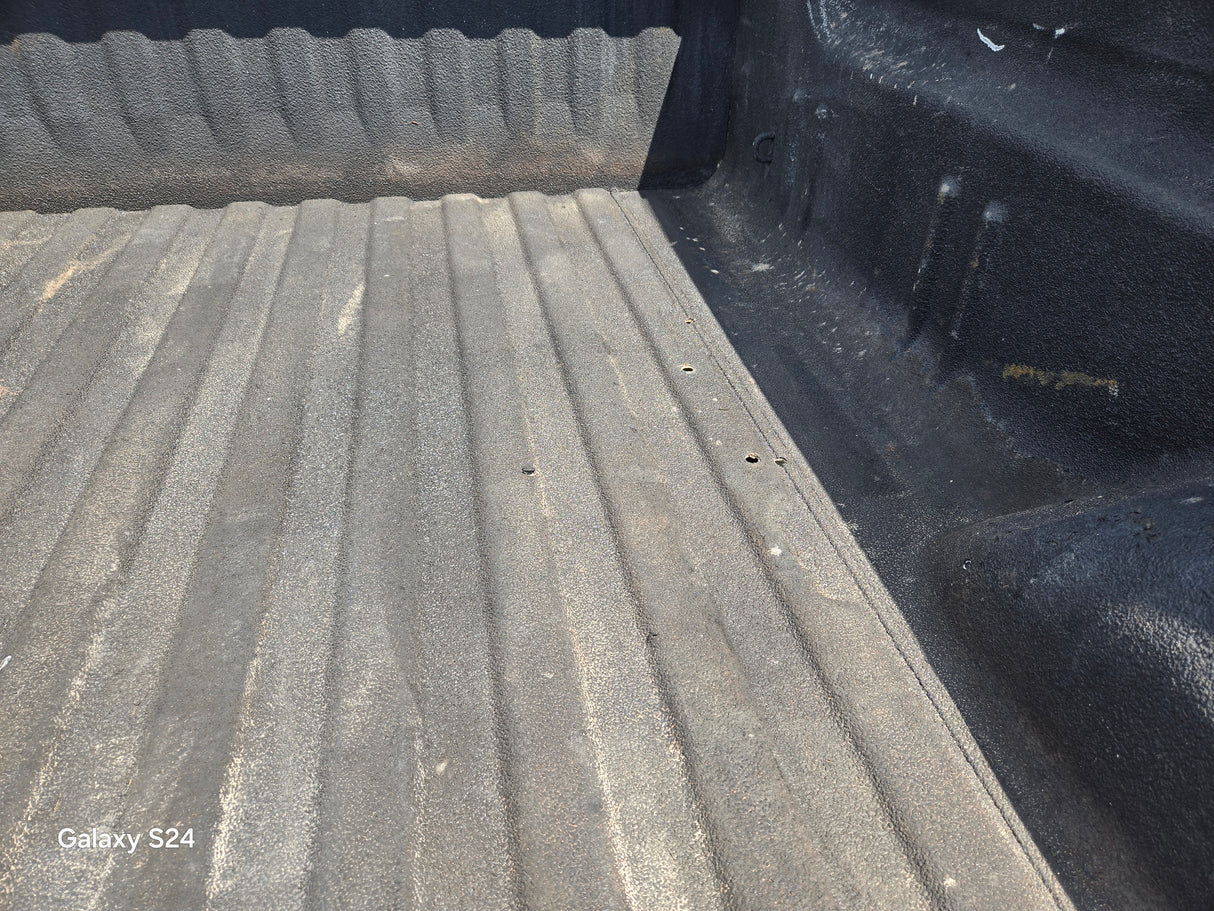 2007-2013 Chevrolet Silverado 1500 2500 3500 HD 8' Long Truck Bed