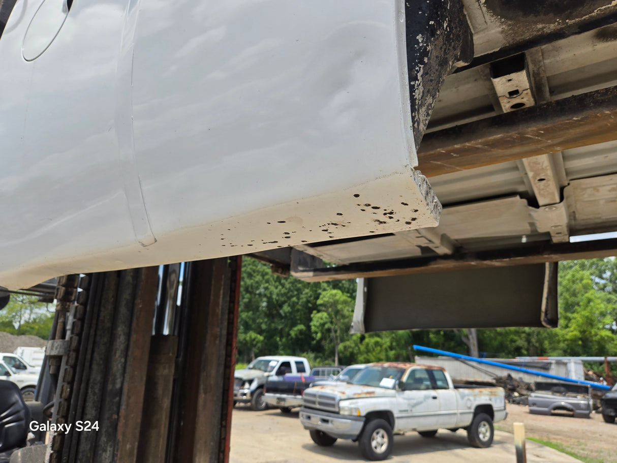 2007-2013 Chevrolet Silverado 1500 2500 3500 HD 8' Long Truck Bed