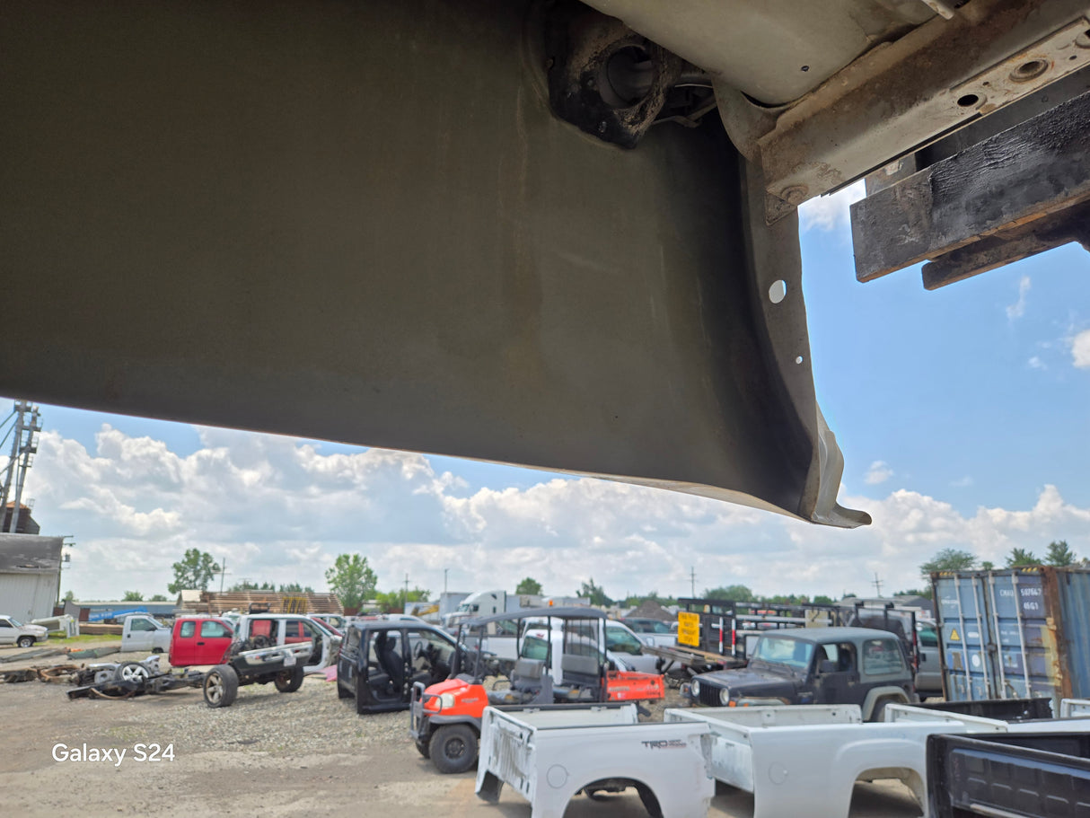 2007-2013 Chevrolet Silverado 1500 2500 3500 HD 8' Long Truck Bed