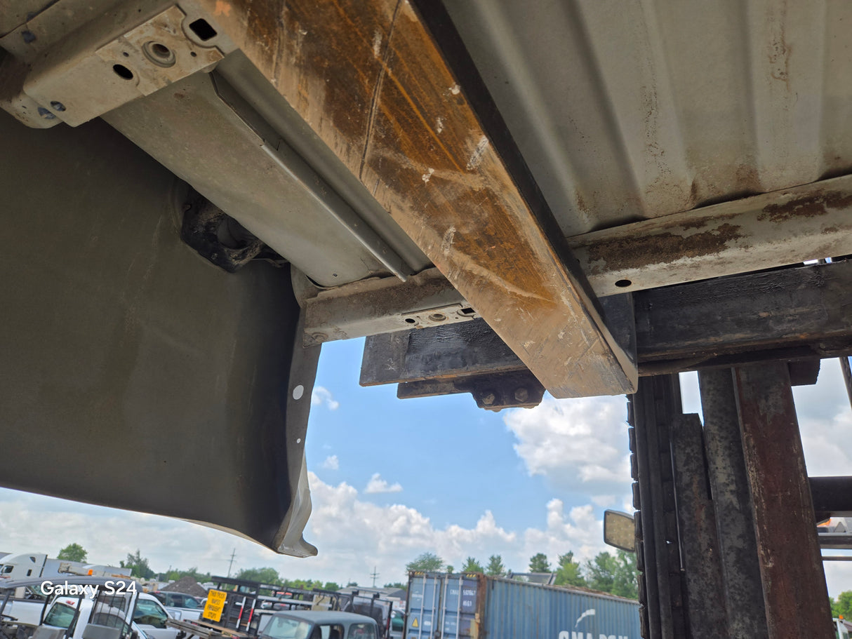 2007-2013 Chevrolet Silverado 1500 2500 3500 HD 8' Long Truck Bed