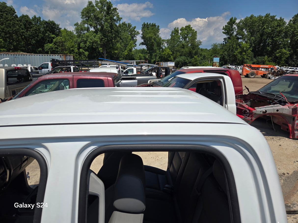 2014-2019 Chevrolet Silverado GMC Sierra 1500 2500 3500 HD Double Cab / Extended Cab 4 door Truck Cab
