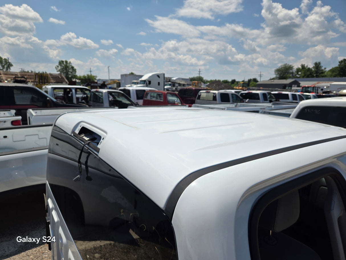 2014-2019 Chevrolet Silverado GMC Sierra 1500 2500 3500 HD Double Cab / Extended Cab 4 door Truck Cab