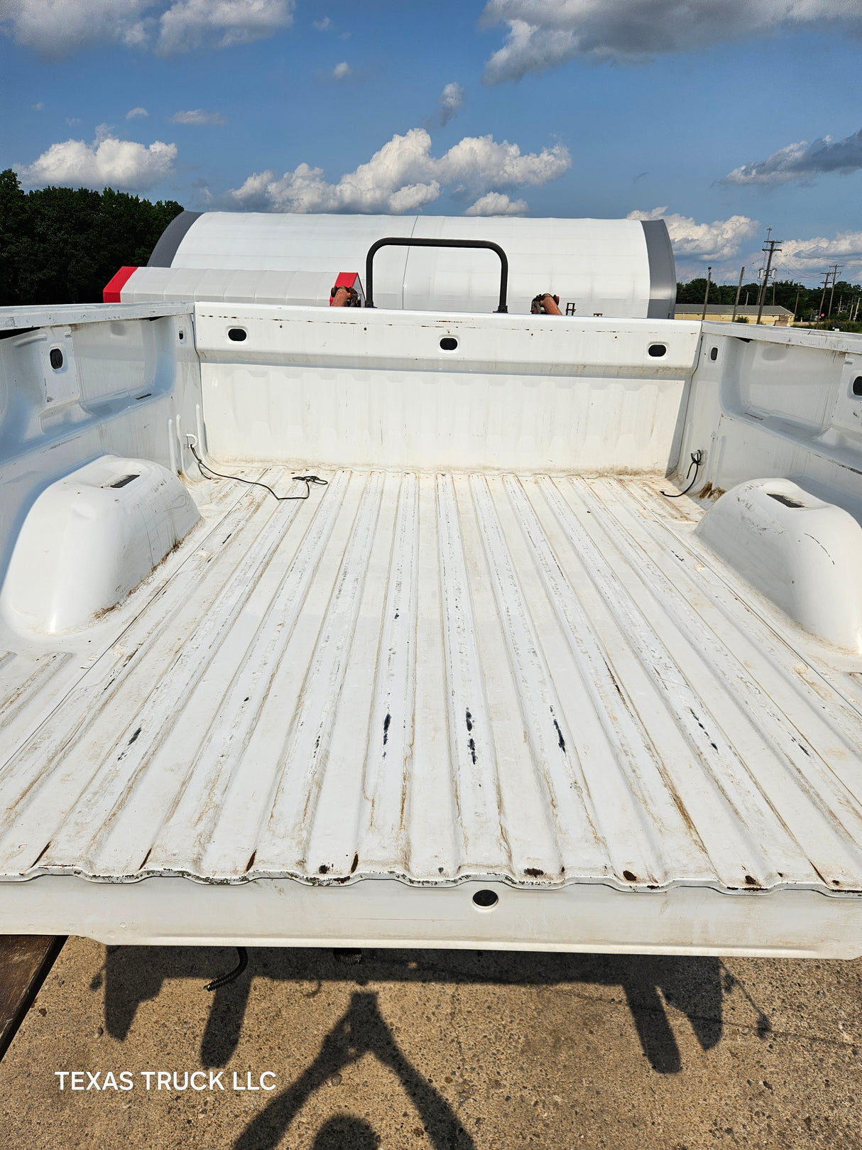 2007-2013 Chevrolet Silverado 1500 2500 3500 HD 6' 6" Short Truck Bed - White