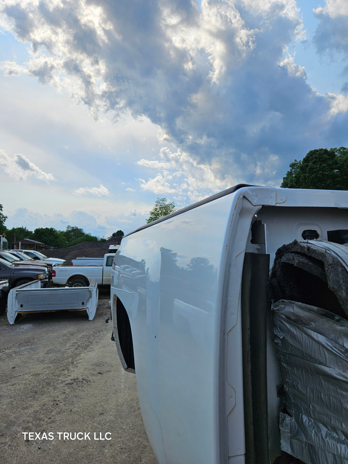 2007-2013 Chevrolet Silverado 1500 2500 3500 HD 6' 6" Short Truck Bed
