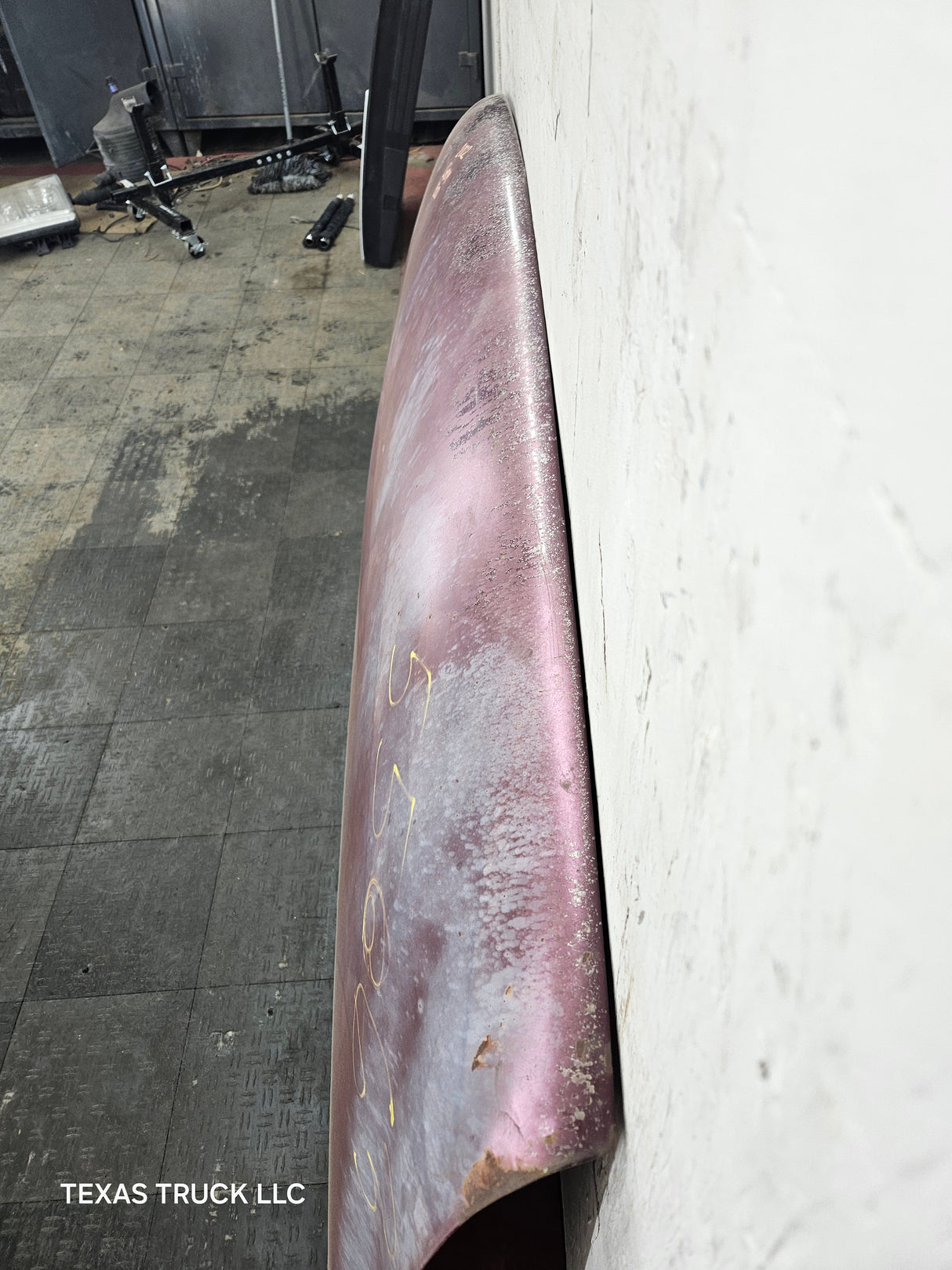 1999-2002 Chevrolet Silverado / Suburban 1500 2500 Hood