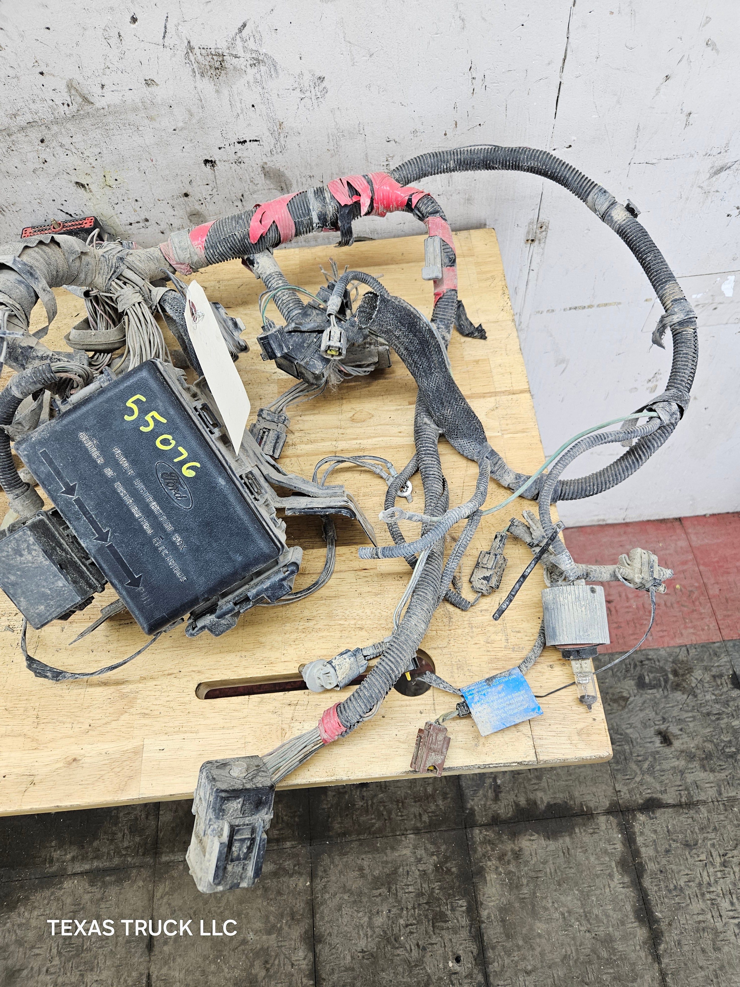2001 Ford F250 F350 7.3L ZF6 Manual Diesel Engine Bay Wiring