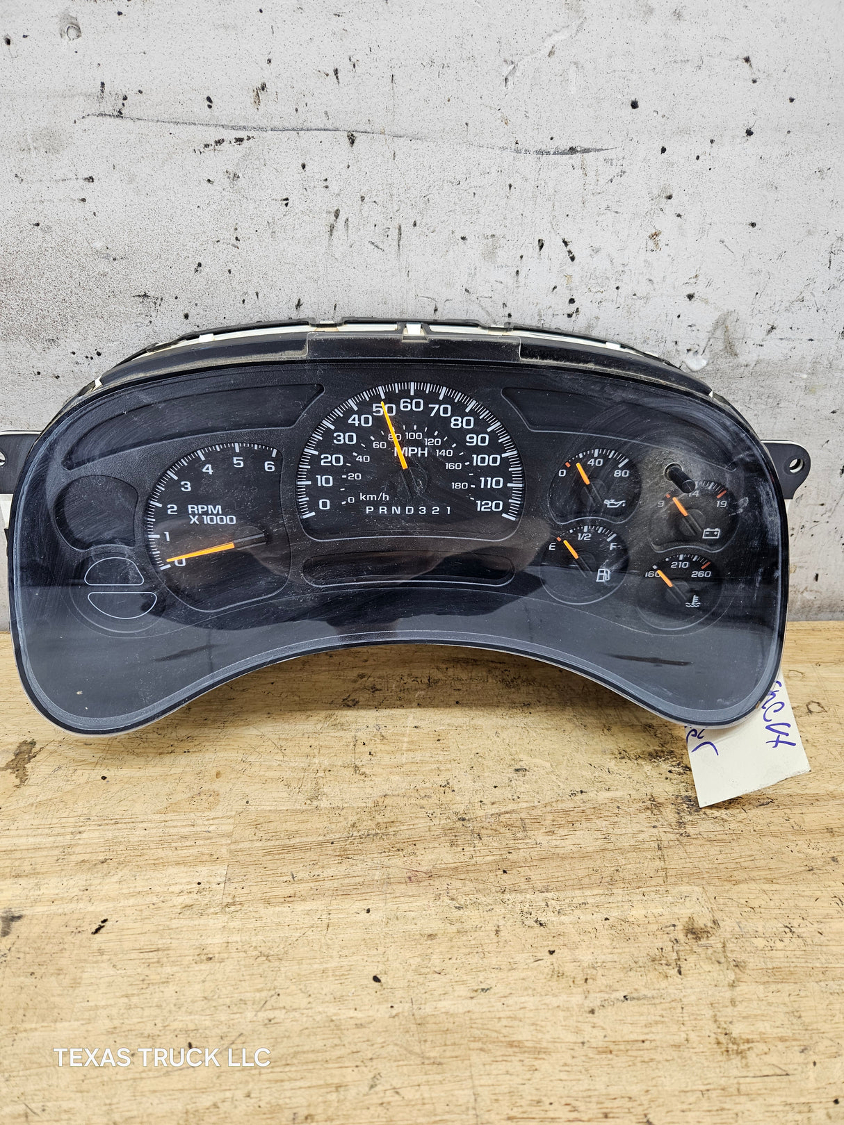 2003-2006 Chevrolet Silverado Tahoe / GMC Sierra Yukon Instrument Gauge Cluster Speedometer 15105687