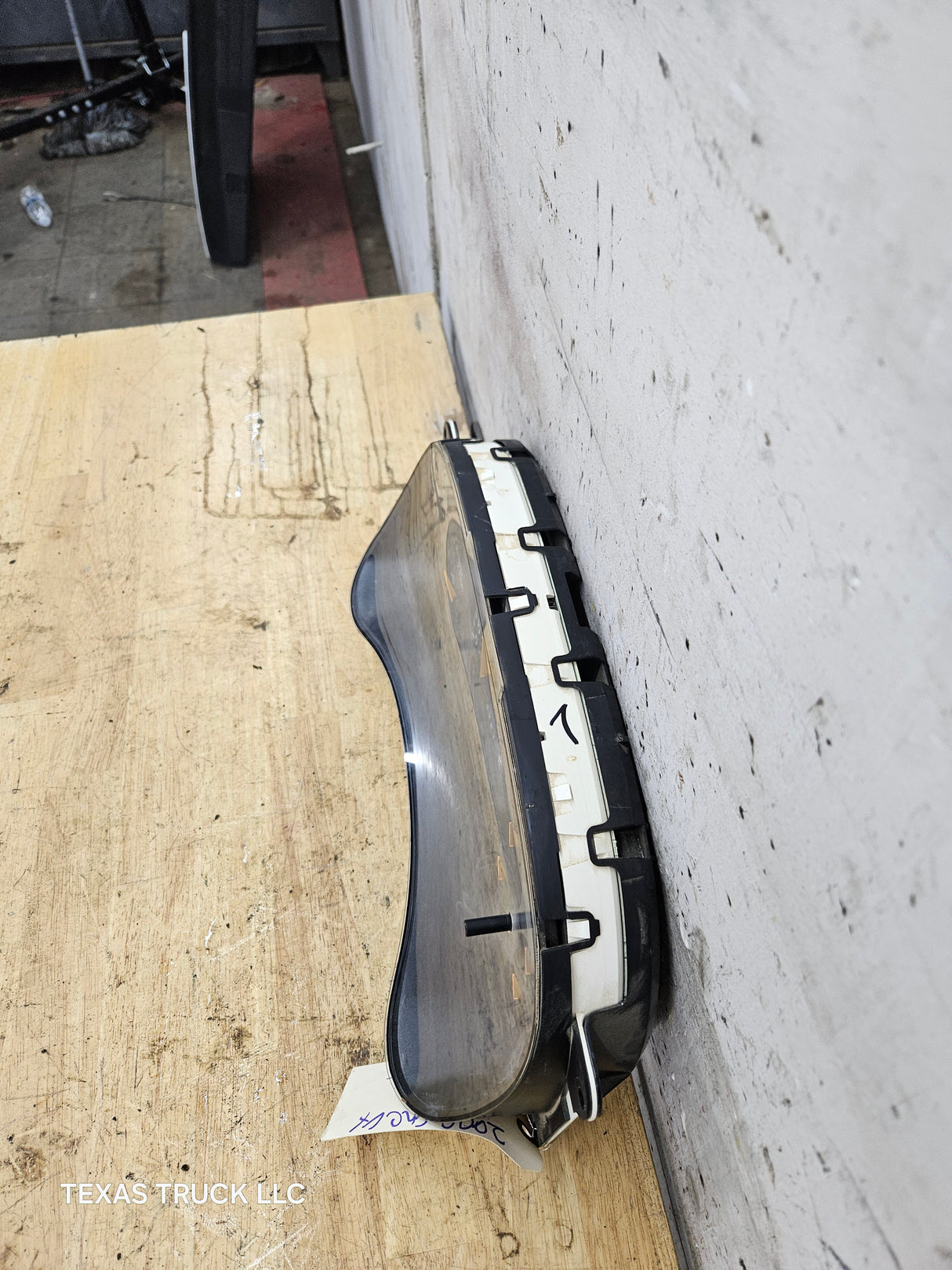 2003-2006 Chevrolet Silverado Tahoe / GMC Sierra Yukon Instrument Gauge Cluster Speedometer 15105687