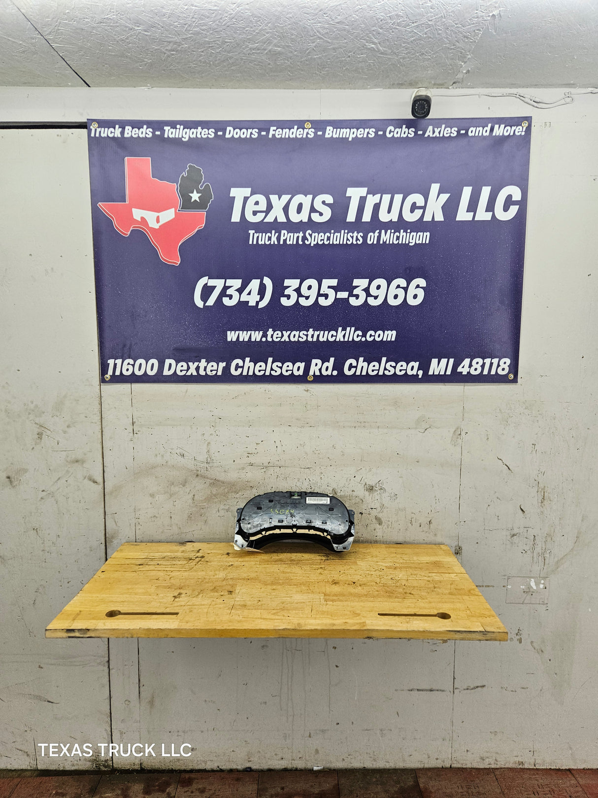 2003-2006 Chevrolet Silverado Tahoe / GMC Sierra Yukon Instrument Gauge Cluster Speedometer 15105687