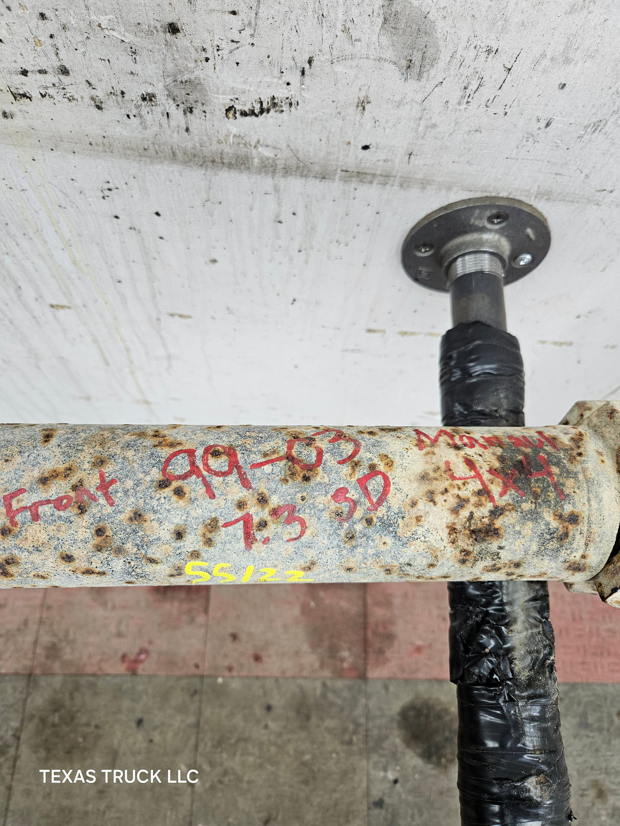 1999-2002 Ford F250 F350 F450 F550 Super Duty Front Drive Shaft Manual Transmission
