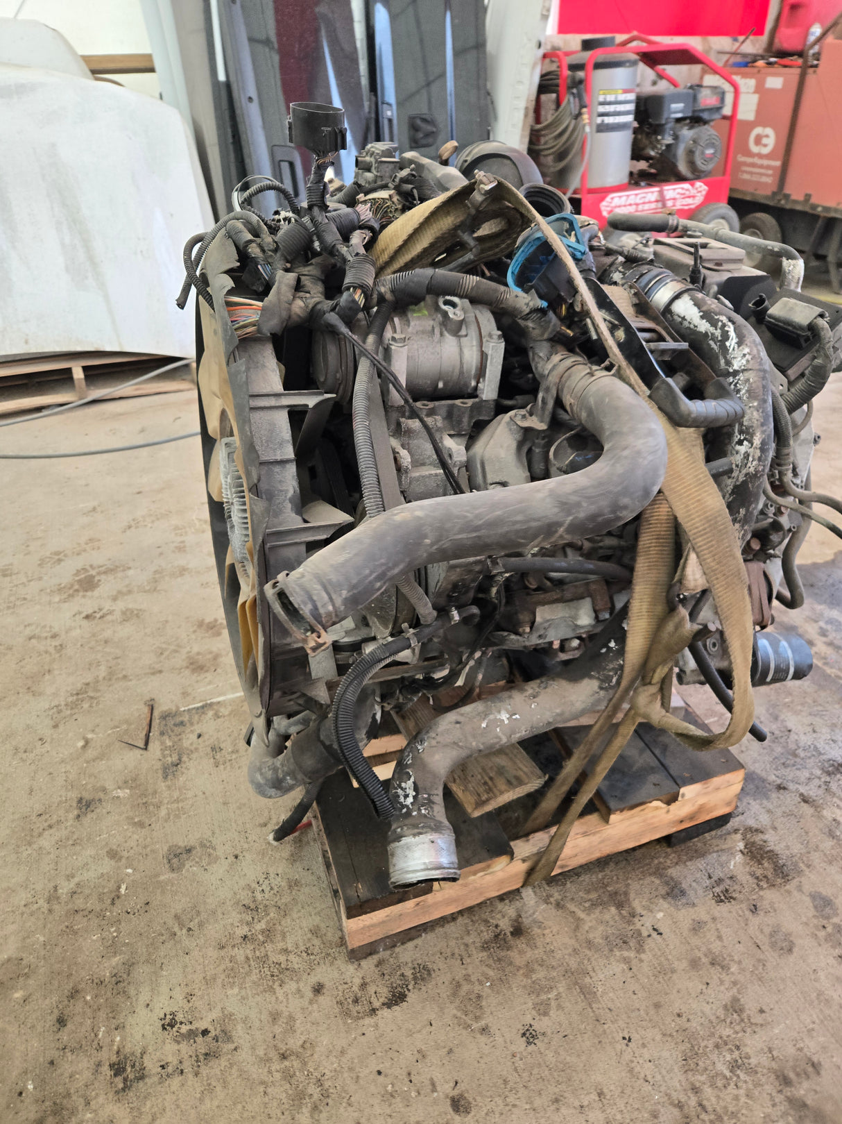 2007-2010 LMM Duramax Diesel 6.6L Engine 229K Miles CORE ENGINE