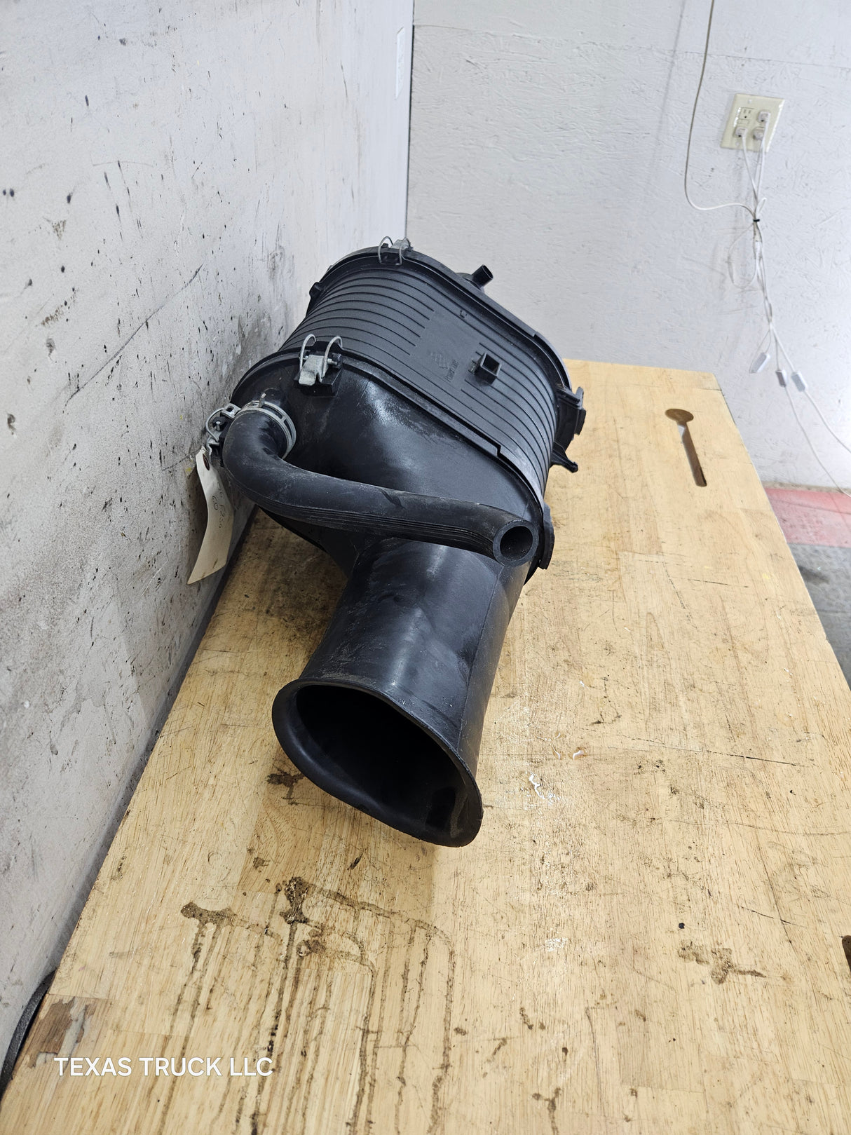 2003-2007 Ford Super Duty 6.0 6.0L Power Stroke Diesel Intake Air Box