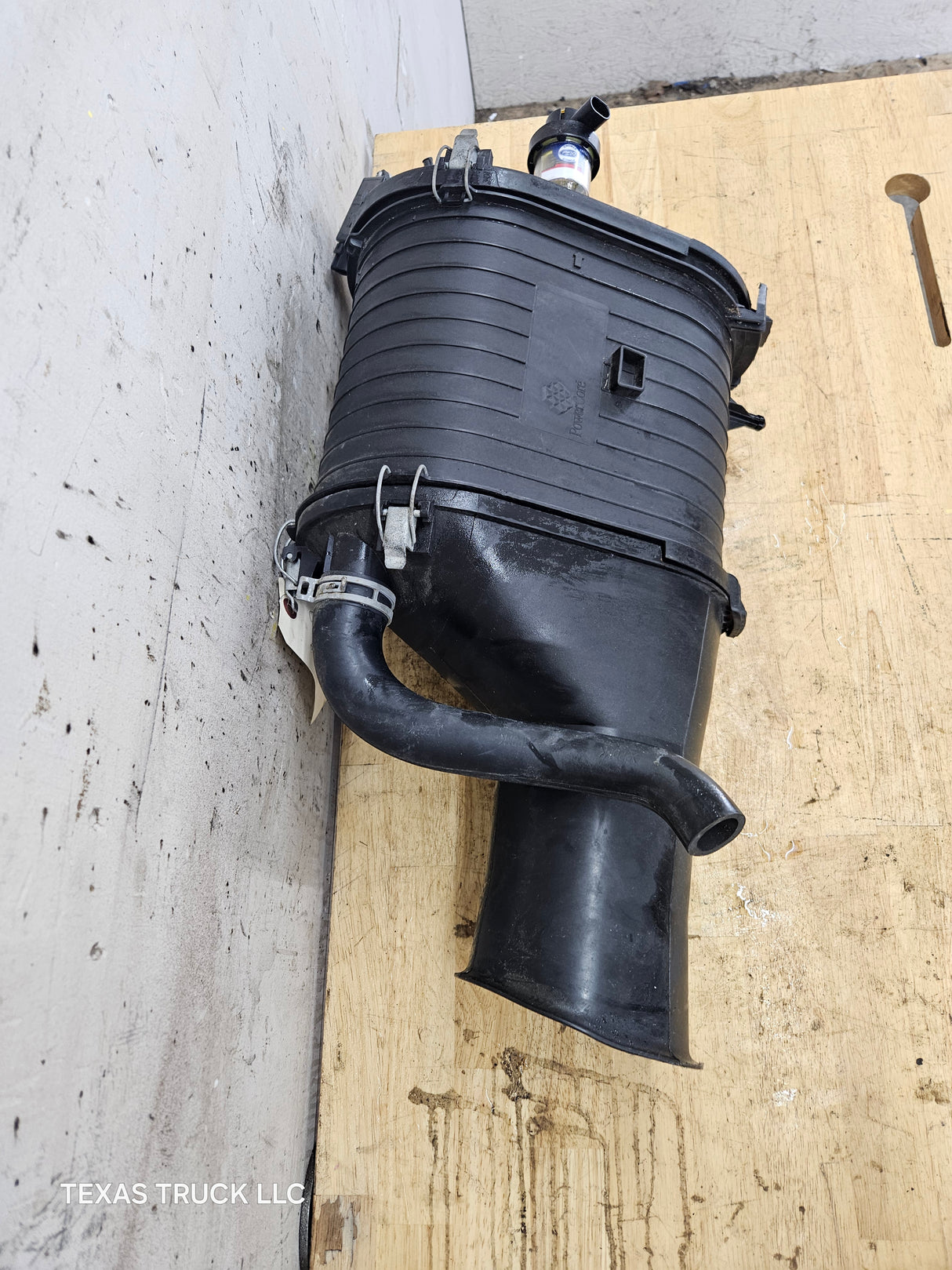 2003-2007 Ford Super Duty 6.0 6.0L Power Stroke Diesel Intake Air Box