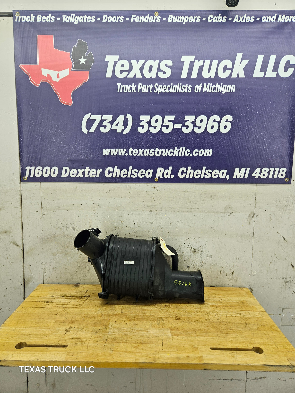 2003-2007 Ford Super Duty 6.0 6.0L Power Stroke Diesel Intake Air Box