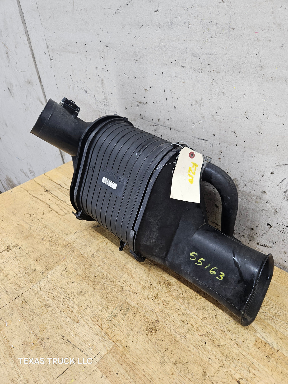 2003-2007 Ford Super Duty 6.0 6.0L Power Stroke Diesel Intake Air Box