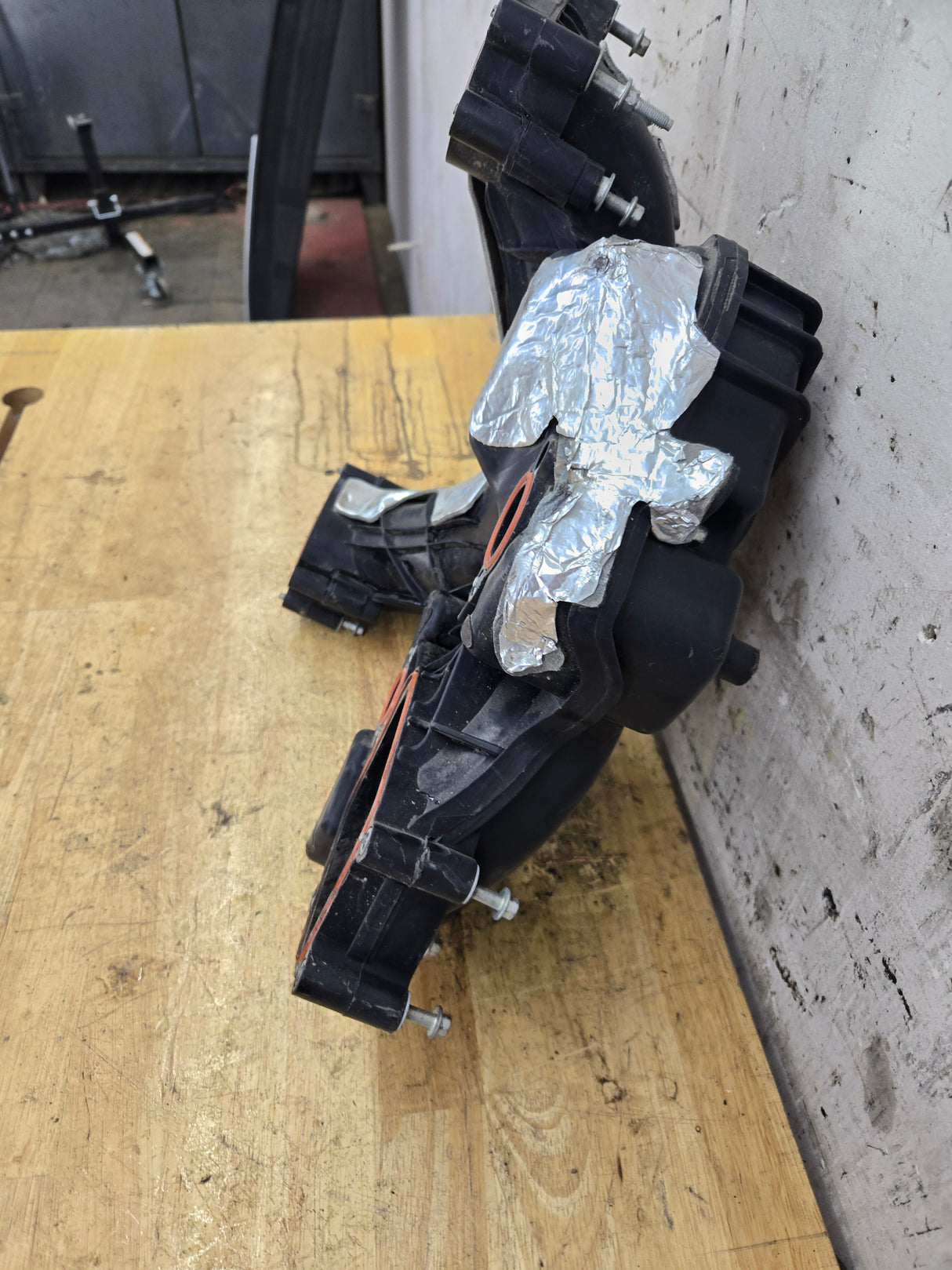 2011-2016 6.7L Power Stroke Upper Air Intake Manifold BC30-9424-BD OEM