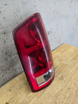 2002-2006 Dodge Ram 1500 2500 3500 LH Driver Side Tail Light