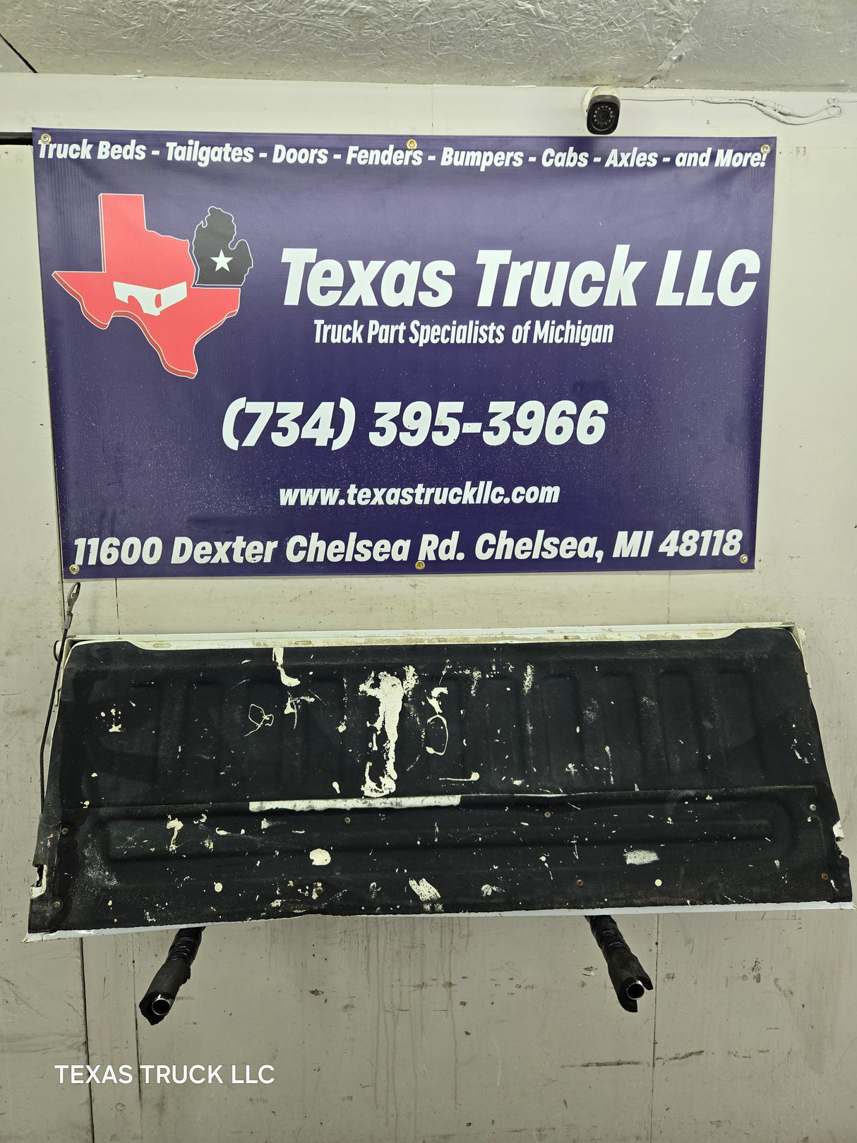 1997-2003 F150 / 1999-2007 Ford F250 F350 F450 F550 Super Duty Tailgate