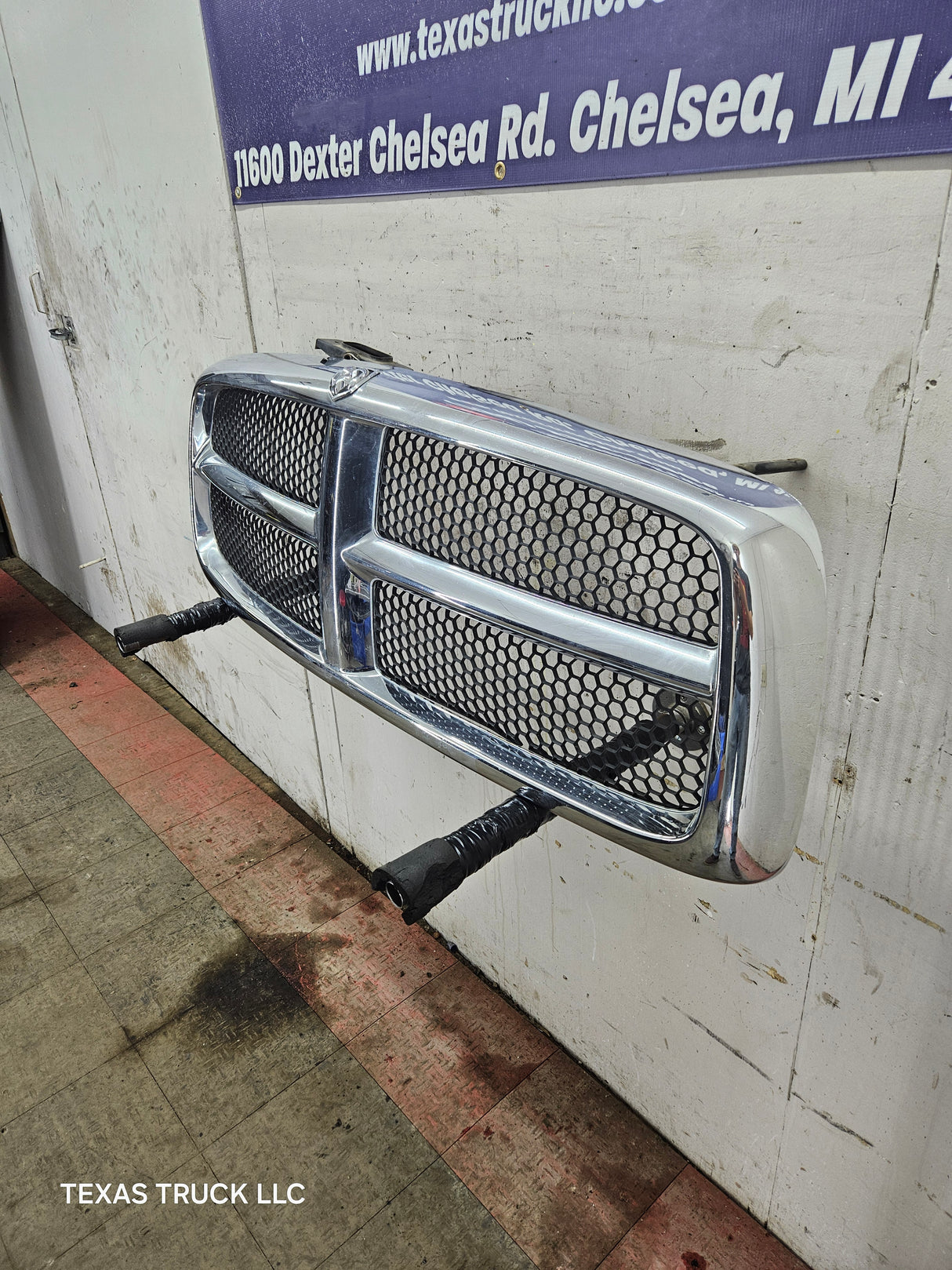 2002-2005 Dodge Ram 3rd Gen 1500 2500 3500 Chrome Grill