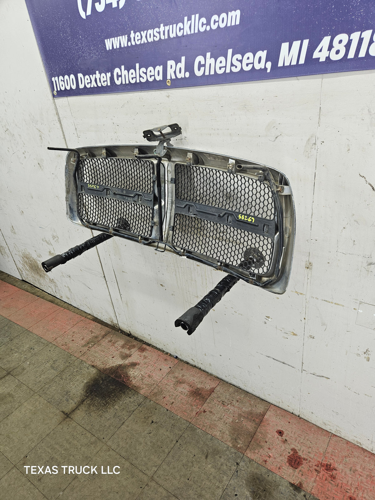 2002-2005 Dodge Ram 3rd Gen 1500 2500 3500 Chrome Grill