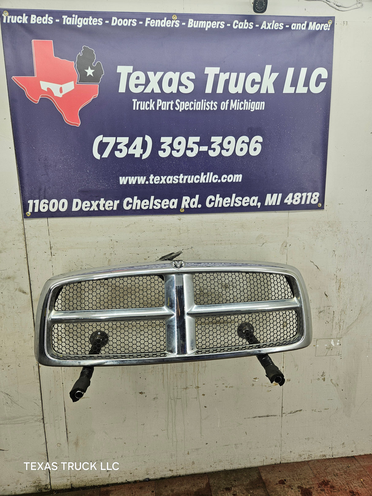 2002-2005 Dodge Ram 3rd Gen 1500 2500 3500 Chrome Grill