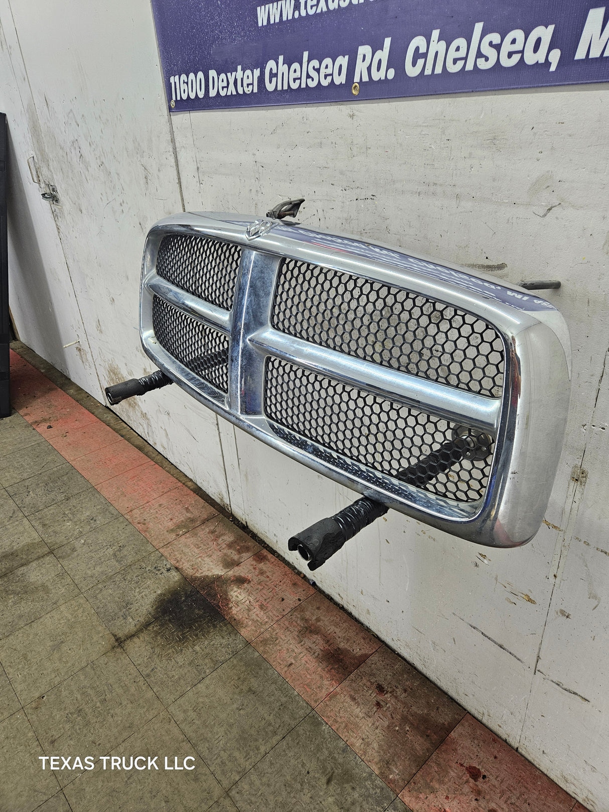2002-2005 Dodge Ram 3rd Gen 1500 2500 3500 Chrome Grill