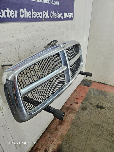 2002-2005 Dodge Ram 3rd Gen 1500 2500 3500 Chrome Grill
