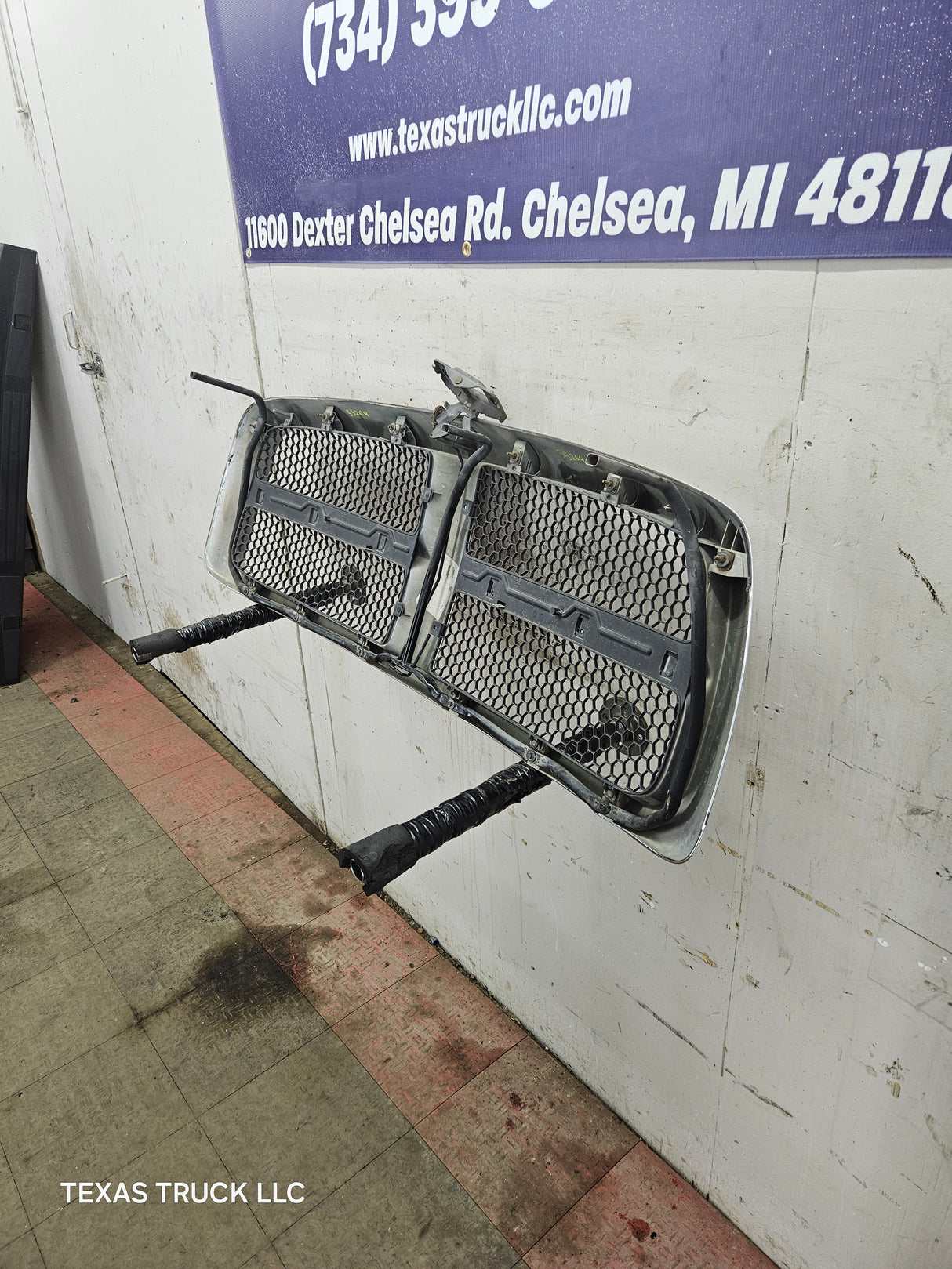 2002-2005 Dodge Ram 3rd Gen 1500 2500 3500 Chrome Grill