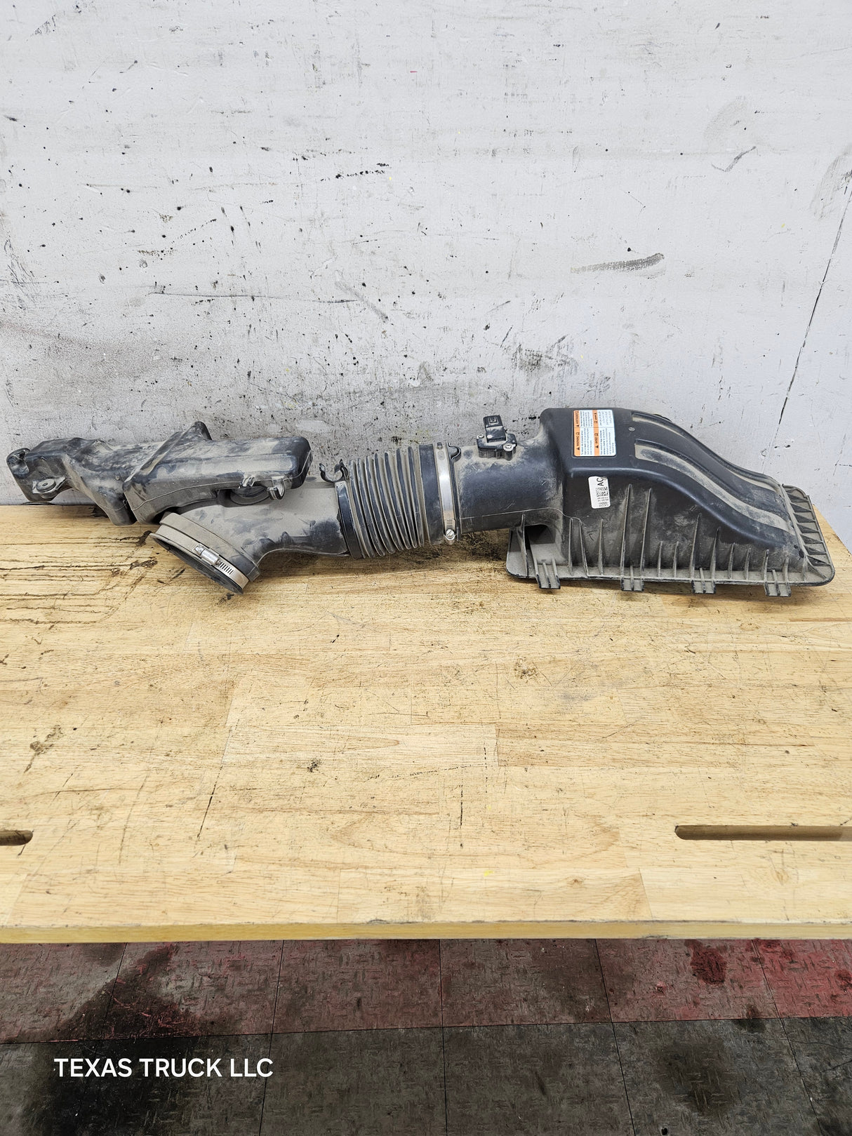 2011-2016 6.7 Power Stroke Diesel Air Intake Tube Duct Pipe & Air Box Lid OEM BC34-9F805-CB Ford Super Duty F250 F350 F450 F550