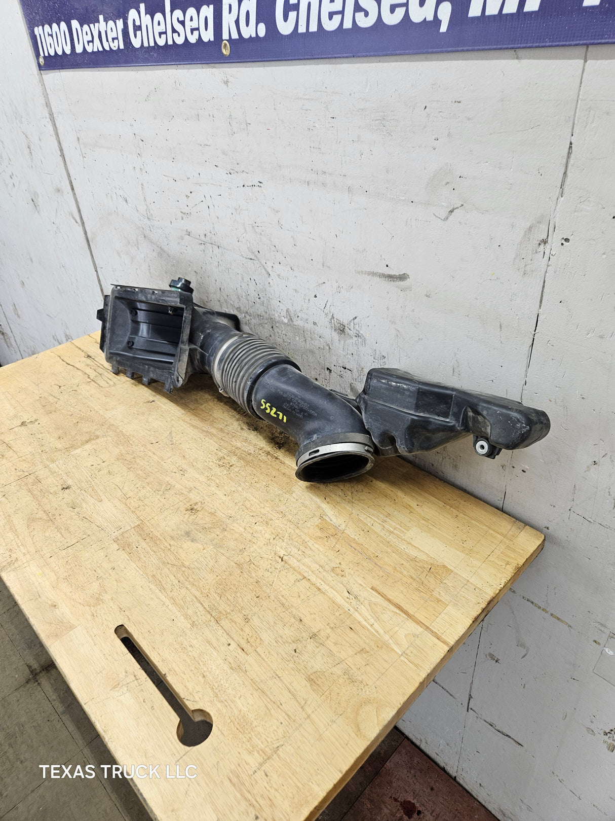 2011-2016 6.7 Power Stroke Diesel Air Intake Tube Duct Pipe & Air Box Lid OEM BC34-9F805-CB Ford Super Duty F250 F350 F450 F550