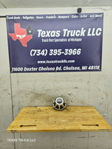 2008-2010 GMC Sierra 3500 Dually Rear Wheel Center Hub Cap Lug Cover 9597536