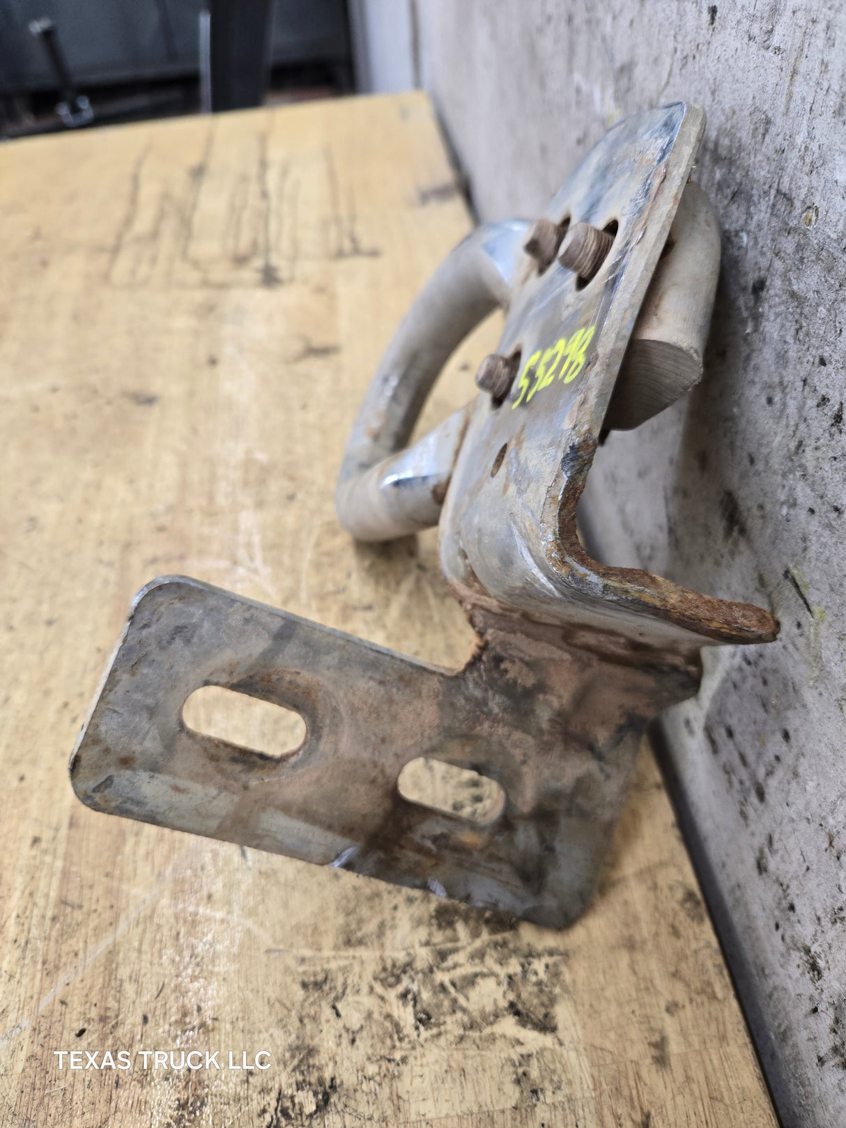 2008-2016 Ford Super Duty Drivers Side Chrome Tow Hook Lariat Platinum King Ranch F250 F350 F450 F550 LH