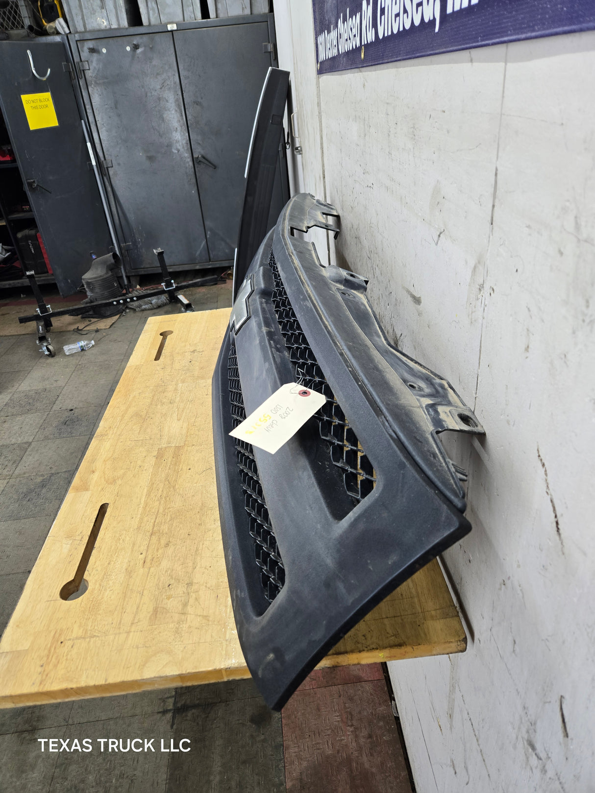 2007-2013 Chevrolet Silverado 1500 Black Grill