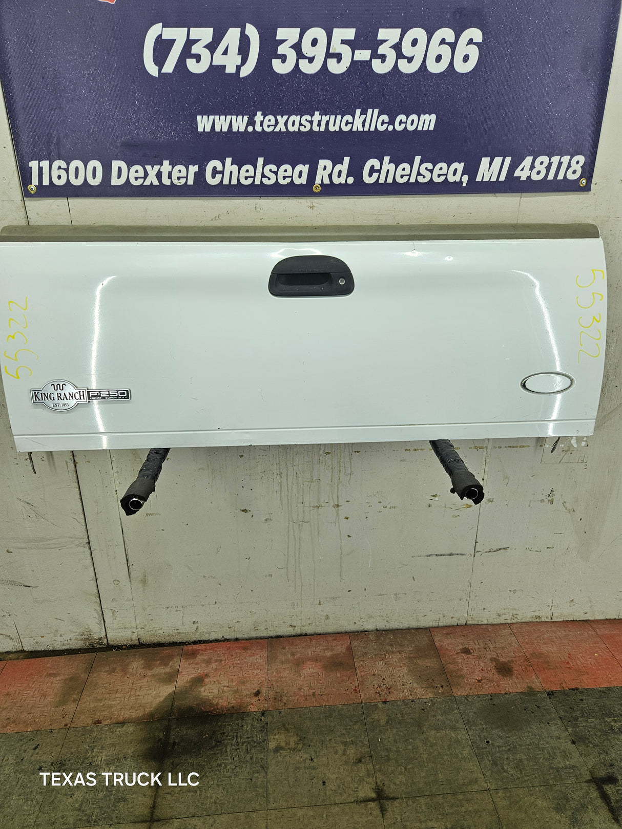 1997-2003 F150 / 1999-2007 Ford F250 F350 F450 F550 Super Duty Tailgate