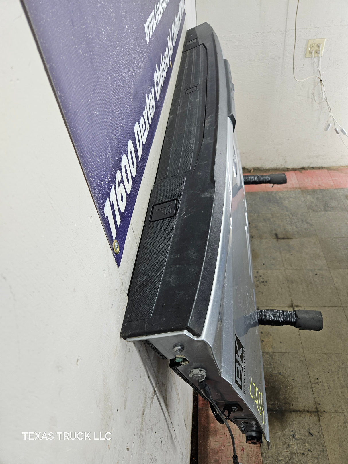 2021-2025 Ford F150 Tailgate W/Step