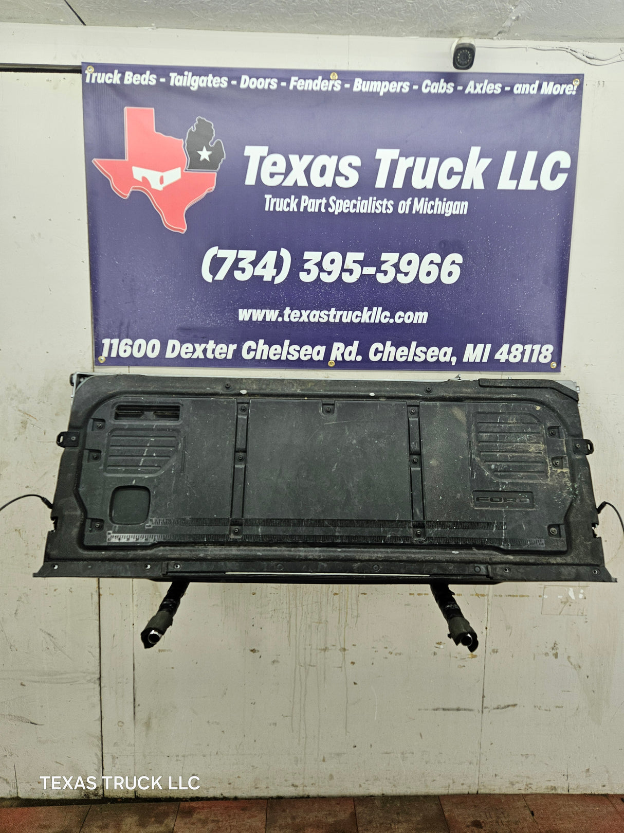2021-2025 Ford F150 Tailgate W/Step
