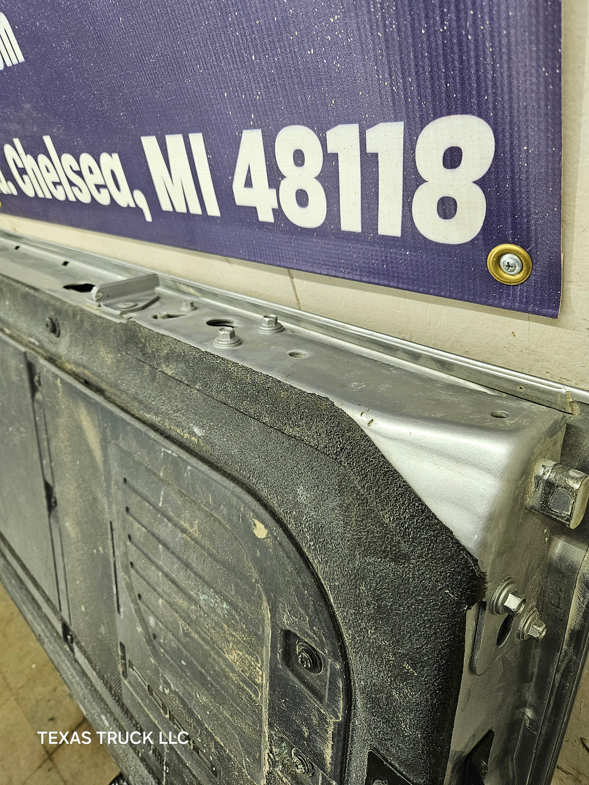 2021-2025 Ford F150 Tailgate W/Step