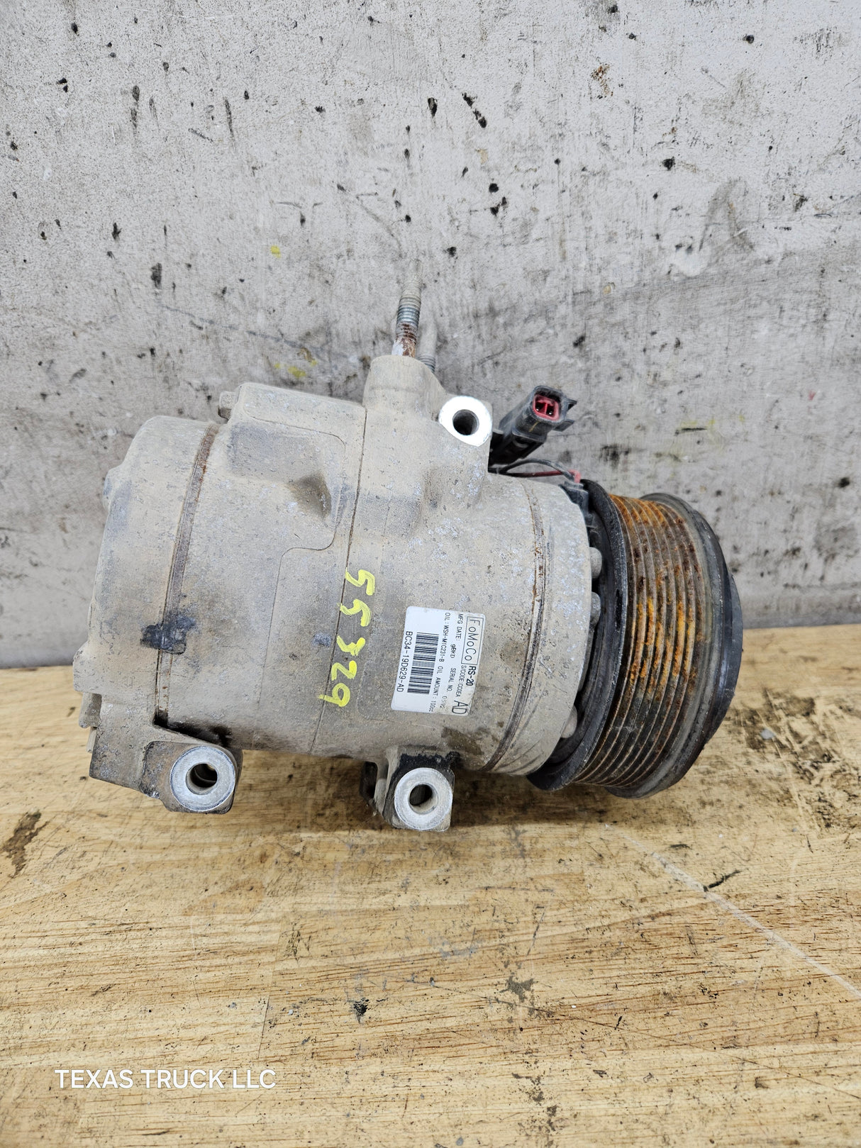2011-2016 6.7L Power Stroke AC Compressor BC34-19D629 Ford F250 F350 F450 F550 Super Duty