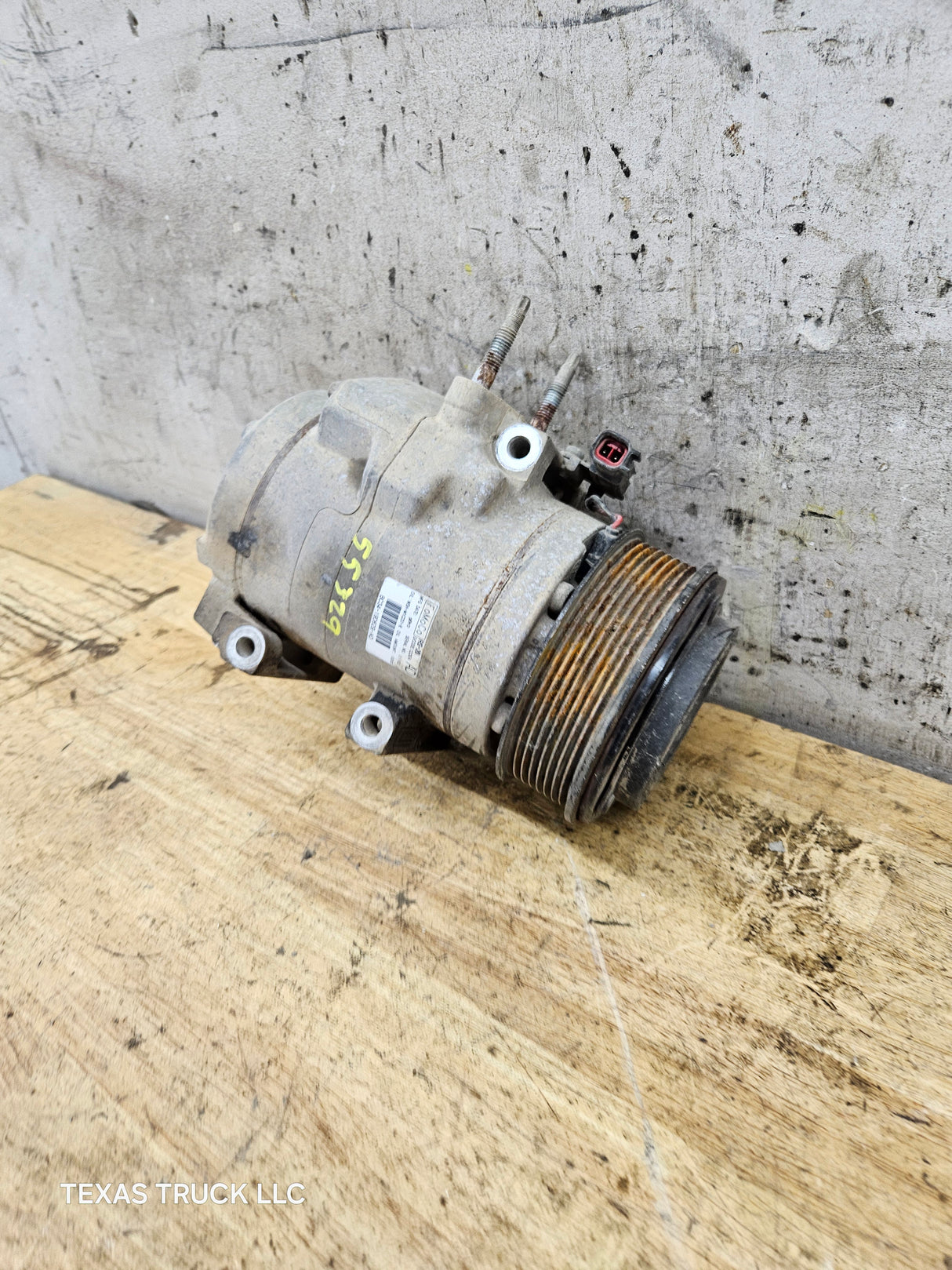 2011-2016 6.7L Power Stroke AC Compressor BC34-19D629 Ford F250 F350 F450 F550 Super Duty