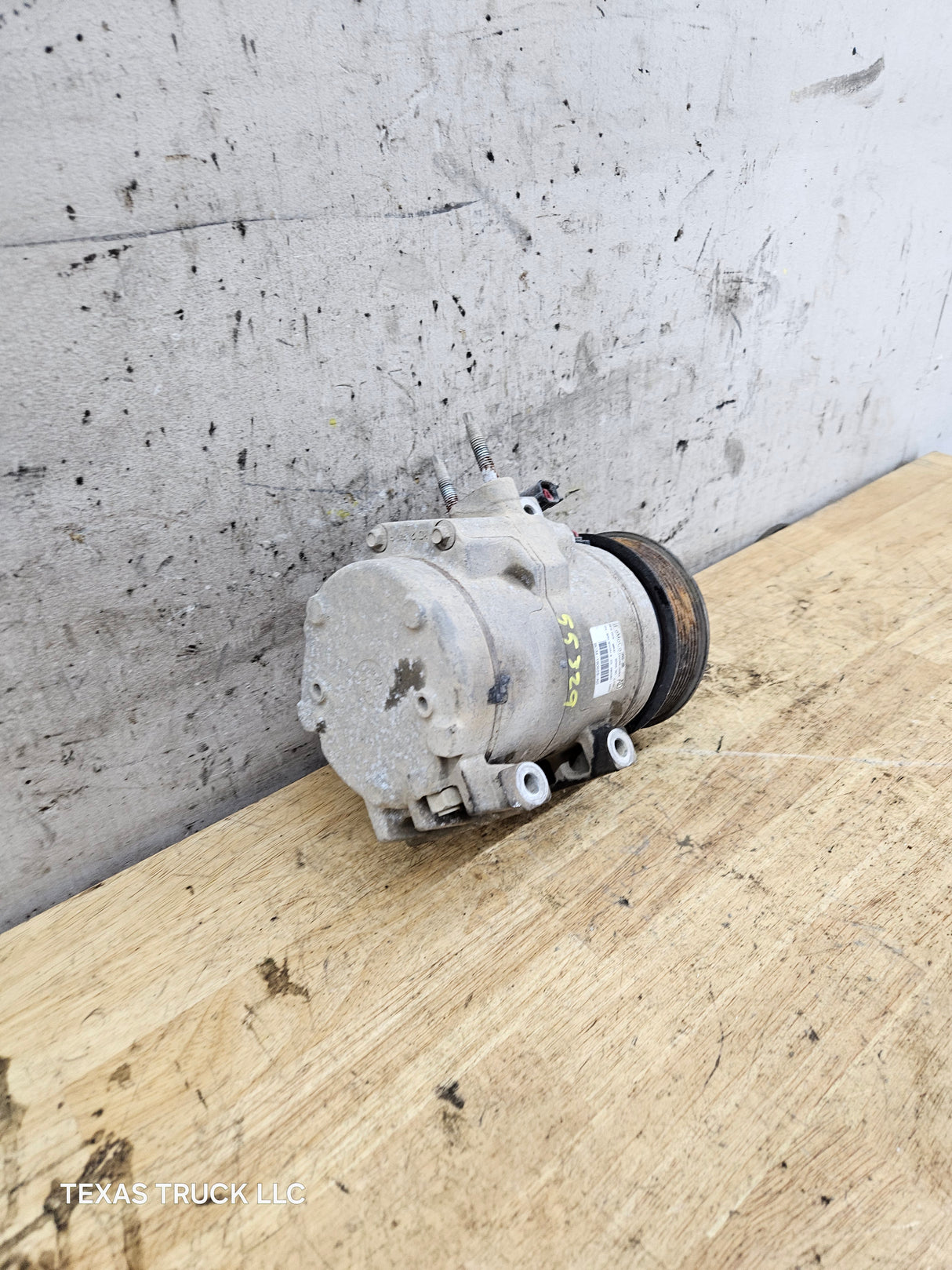 2011-2016 6.7L Power Stroke AC Compressor BC34-19D629 Ford F250 F350 F450 F550 Super Duty