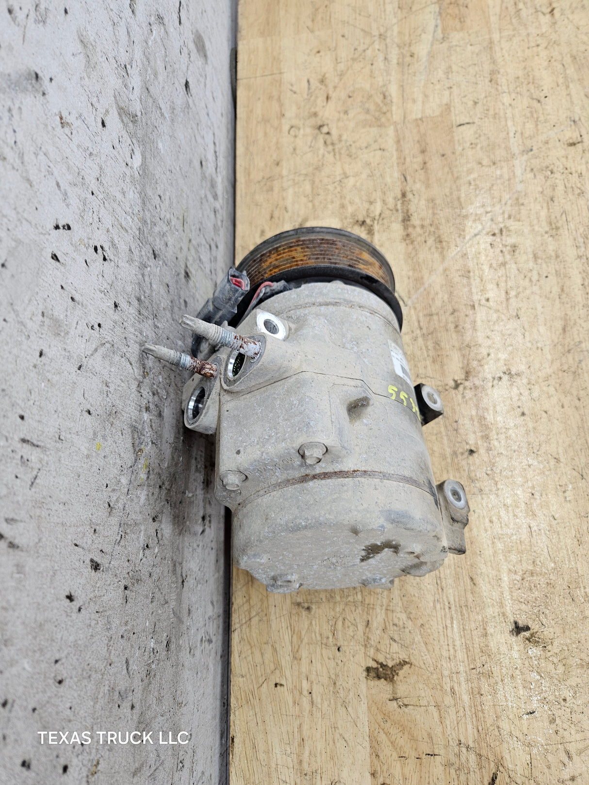 2011-2016 6.7L Power Stroke AC Compressor BC34-19D629 Ford F250 F350 F450 F550 Super Duty