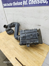 2008 Chevrolet Silverado / GMC Sierra 1500 4.3L Engine Air Intake Box Cleaner